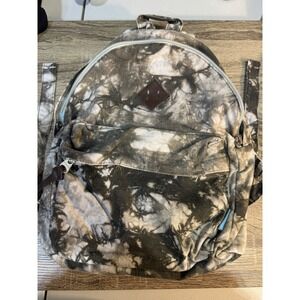 J World Canvas Backpack. EUC. Multi Pocket. Adjustable Straps 17" L 14" W 4" D
